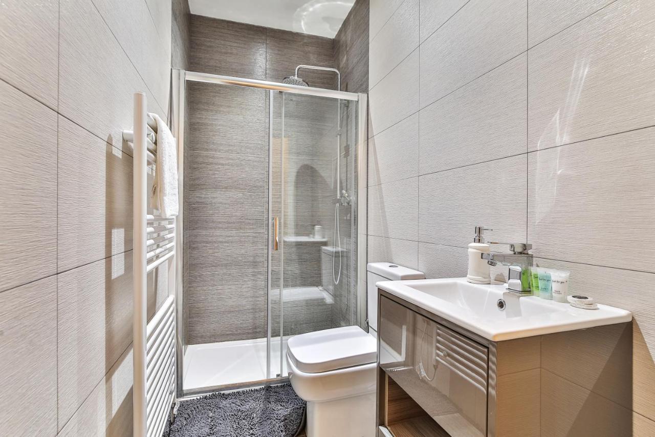City Dreamz -New Stylish And Modern Flat แมนเชสเตอร์ ภายนอก รูปภาพ